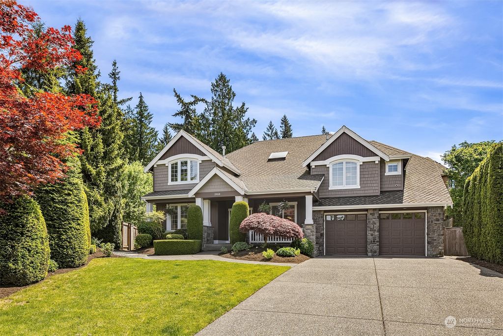 Photo of 20519 NE 24th Place, Sammamish, WA 98074 (MLS # 2238009)