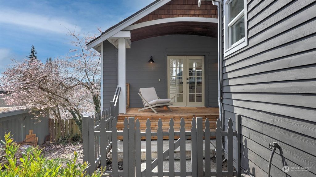 Photo of 515 N 72nd Street #4, Seattle, WA 98103 (MLS # 2053428)