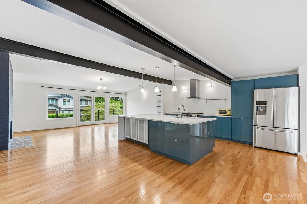 Photo of 12456 SE 27th Street, Bellevue, WA 98005 (MLS # 2543901)