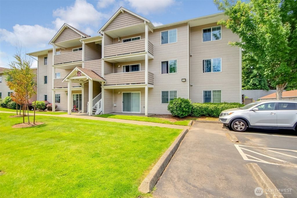 Photo of 1001 Casino Road #D202, Everett, WA 98204 (MLS # 2398300)