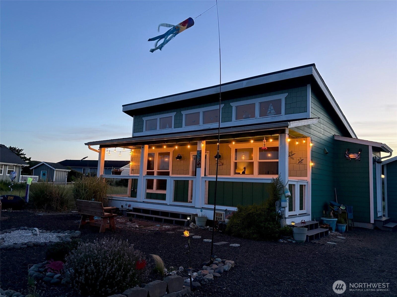 442 N Spinnaker Avenue SW