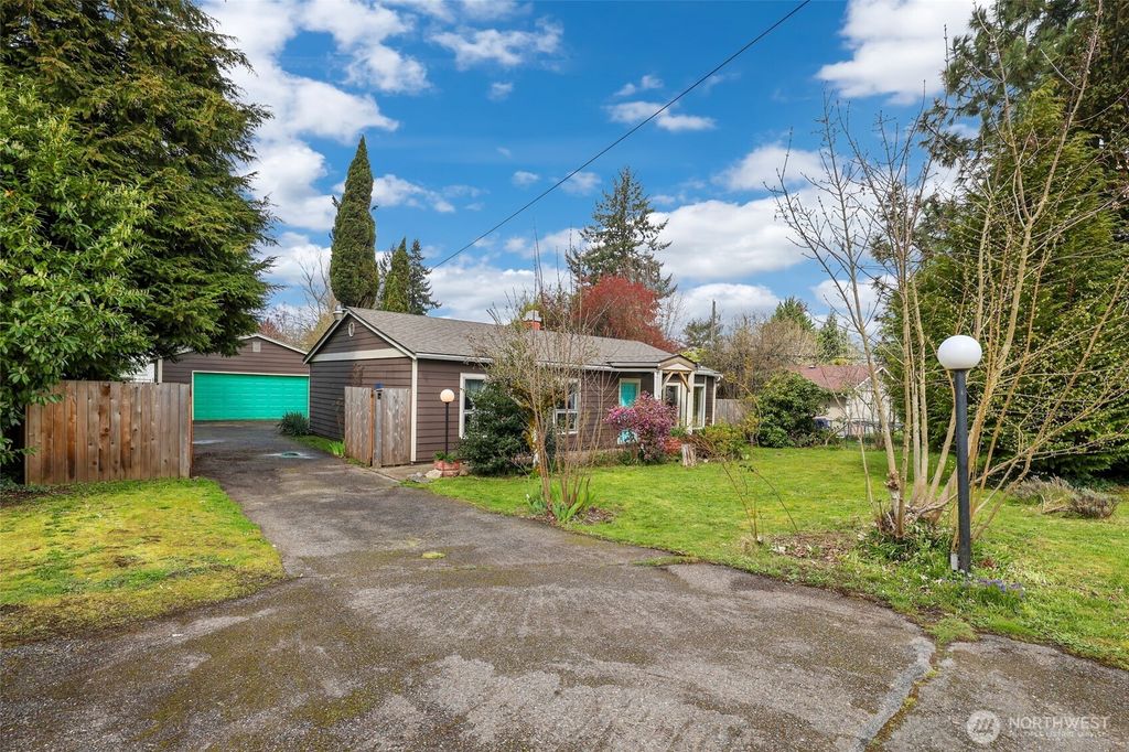 Photo of 9210 S G Street, Tacoma, WA 98444 (MLS # 2493348)