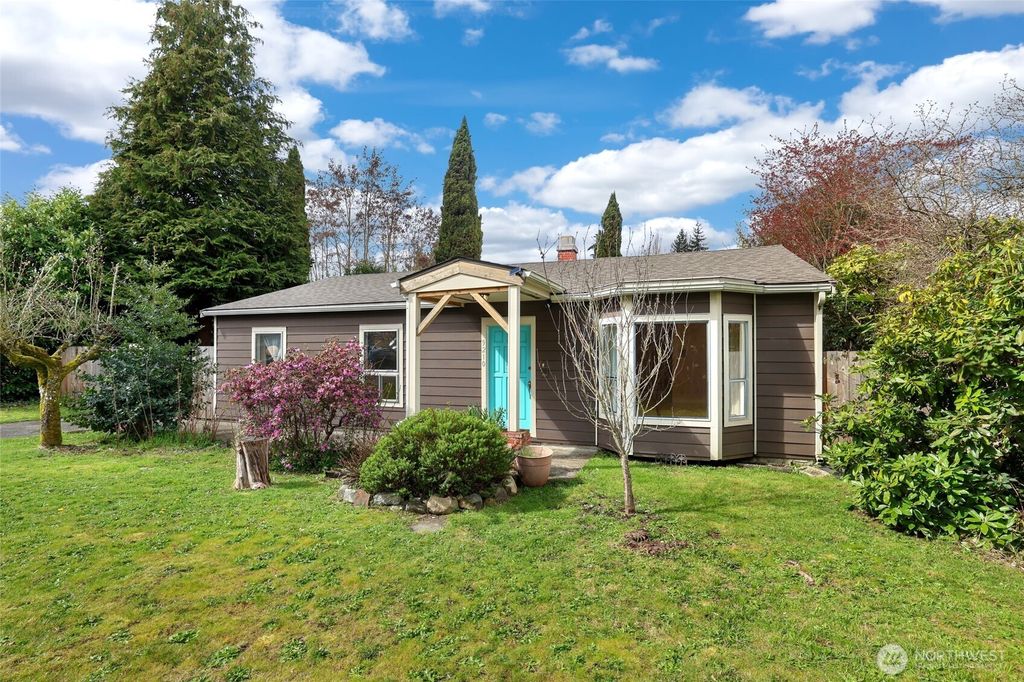 Photo of 9210 S G Street, Tacoma, WA 98444 (MLS # 2493348)