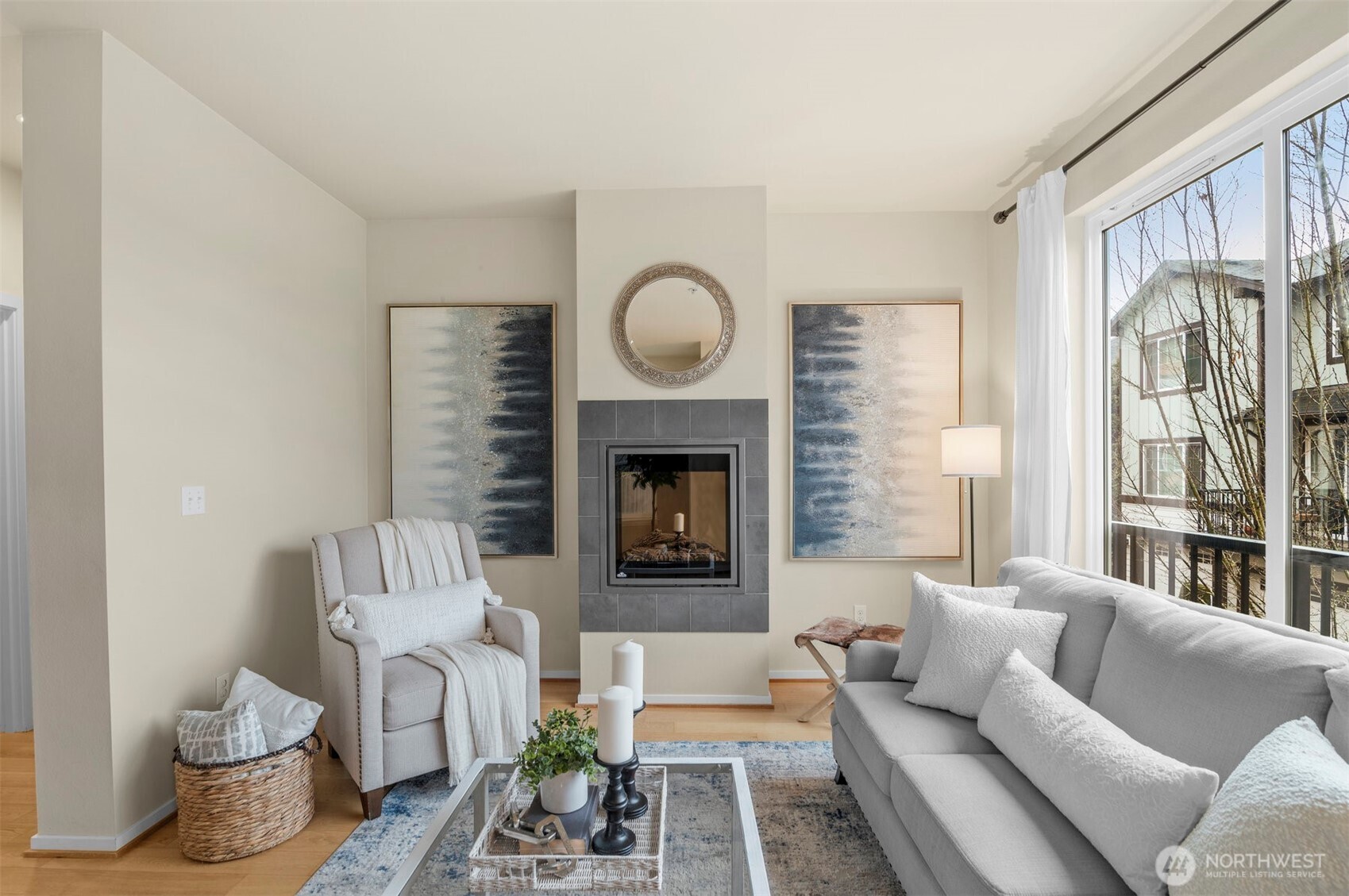 Redmond, Washington 98052, United States, 3 Bedrooms Bedrooms, ,2 BathroomsBathrooms,Residential,Active,1754