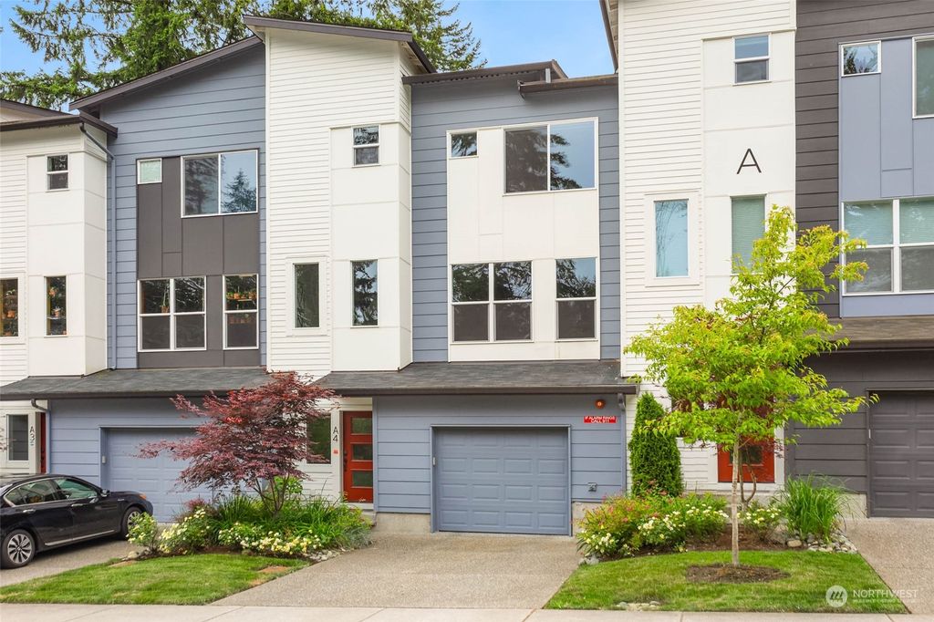 Photo of 13421 Admiralty Way #A4, Lynnwood, WA 98087 (MLS # 2197343)