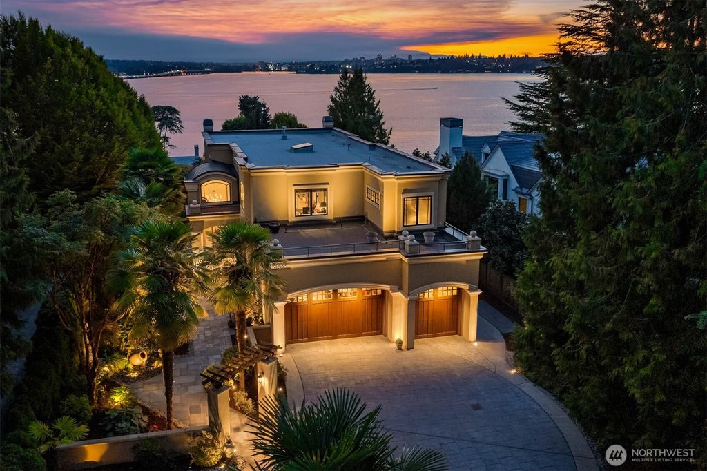Photo of 3443 Evergreen Point Road, Medina, WA 98039 (MLS # 2436899)