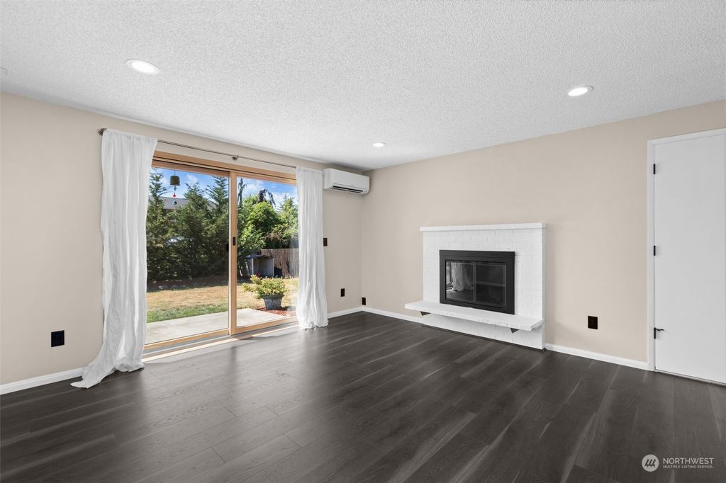 Photo of 6418 58th Street NE, Marysville, WA 98270 (MLS # 2143869)