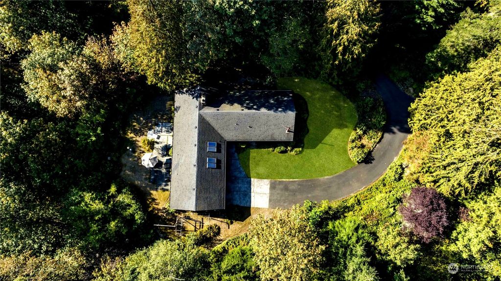 Photo of 11008 N Deer Drive, Woodway, WA 98020 (MLS # 2005572)