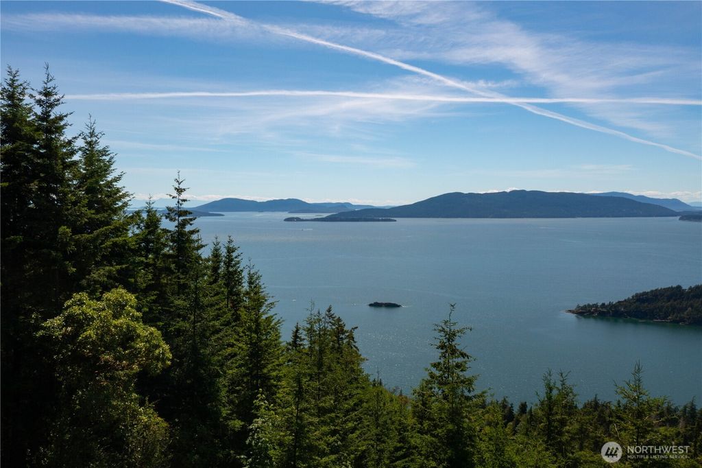 Photo of 1543 Chuckanut Crest Drive, Bellingham, WA 98229 (MLS # 2540085)