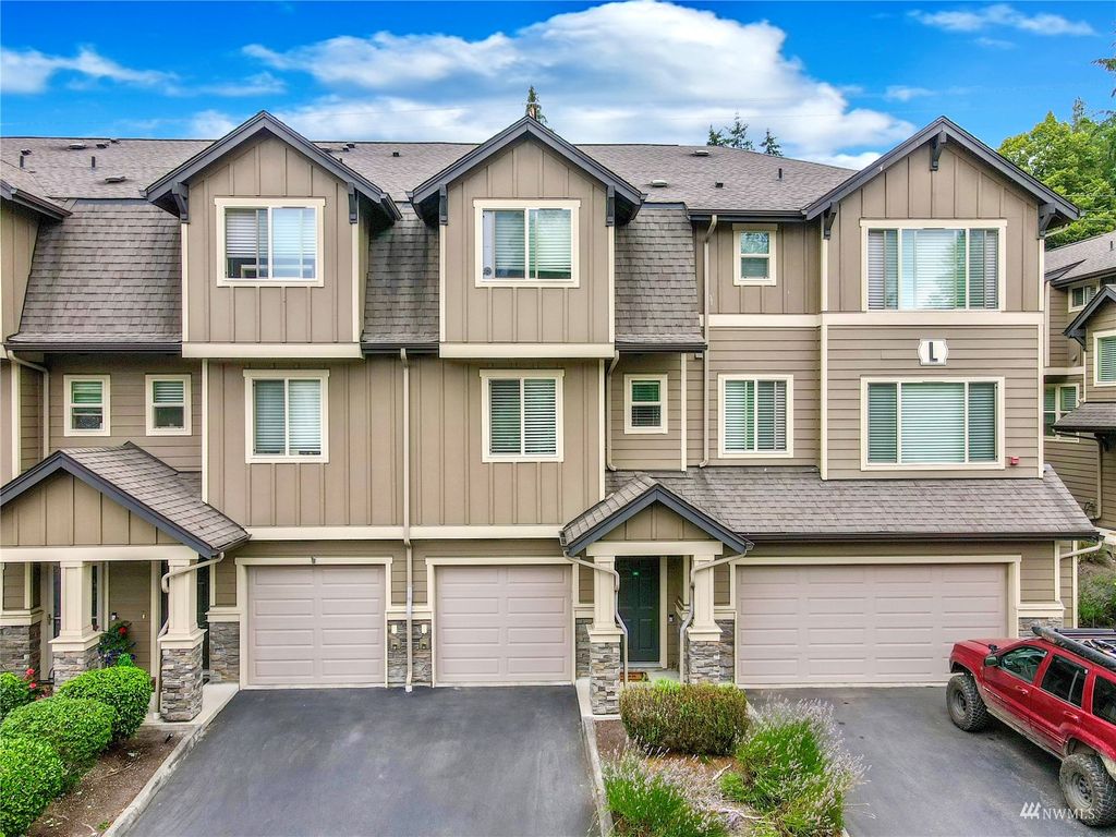 Photo of 1900 Weaver Road #L-105, Snohomish, WA 98290 (MLS # 1980970)