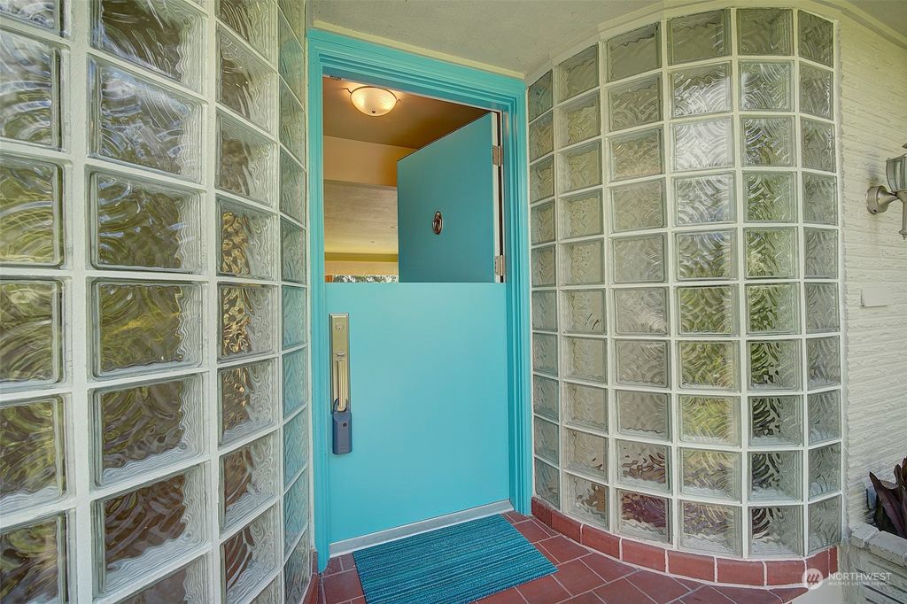 Photo of 5912 Seward Park Avenue S, Seattle, WA 98118 (MLS # 2251231)