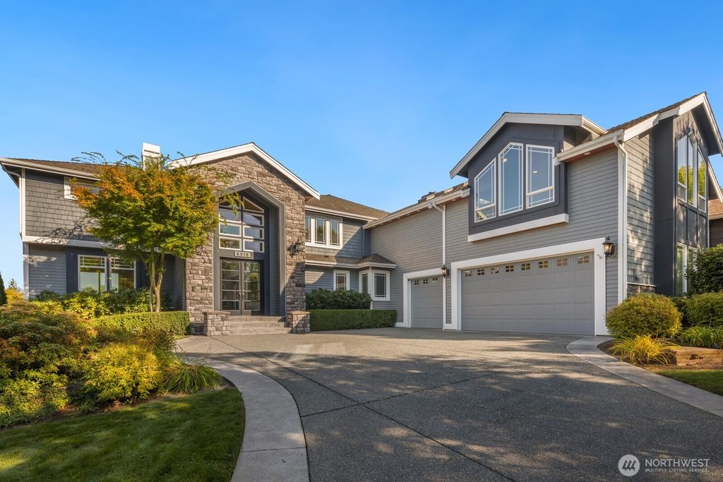 Photo of 6318 Fairway Place SE, Snoqualmie, WA 98065 (MLS # 2434015)