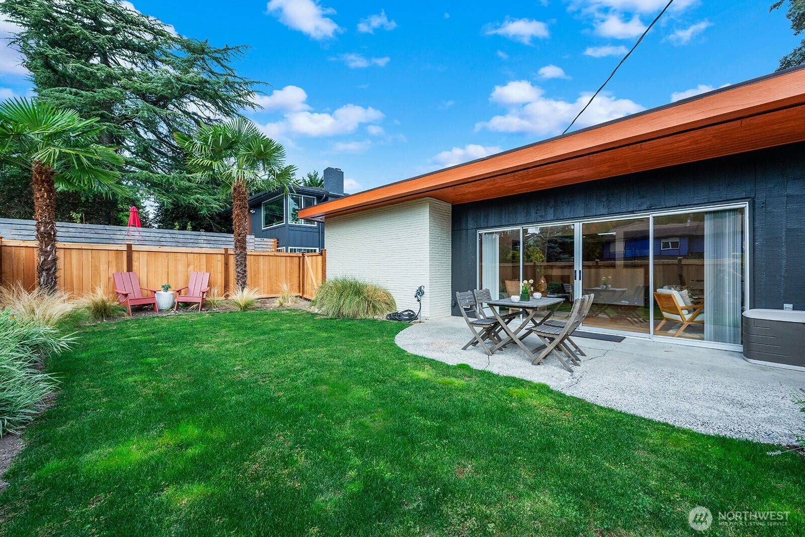 7524 43rd Avenue NE