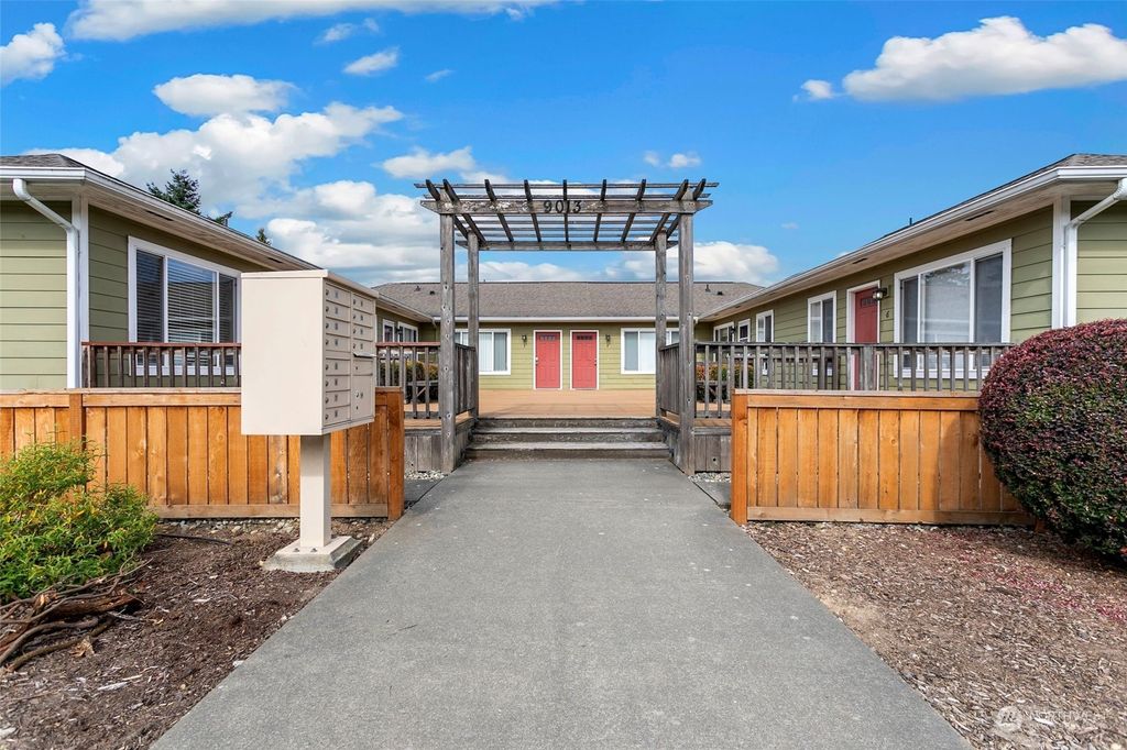 Photo of 9013 16th Avenue SW #12, Seattle, WA 98106 (MLS # 2137480)