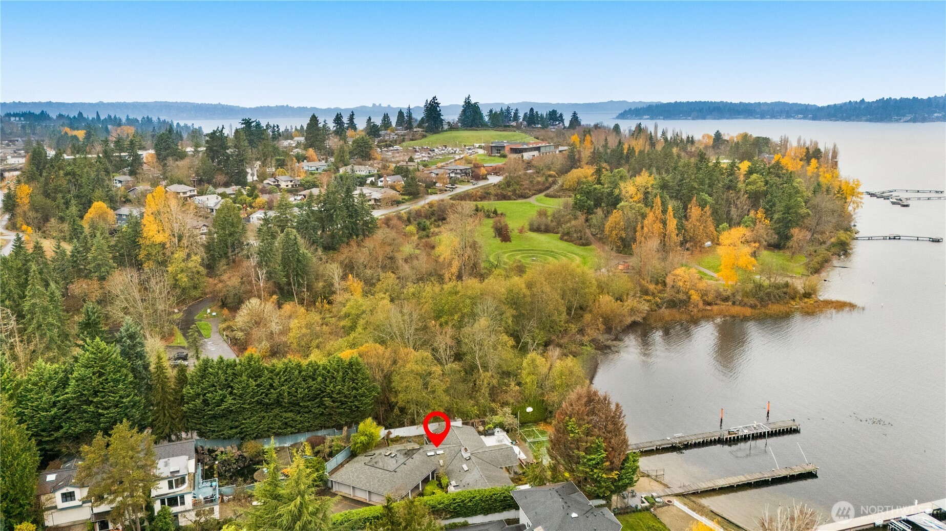 Mercer Island, Washington 98040, United States, 4 Bedrooms Bedrooms, ,3 BathroomsBathrooms,Residential,Active,189884