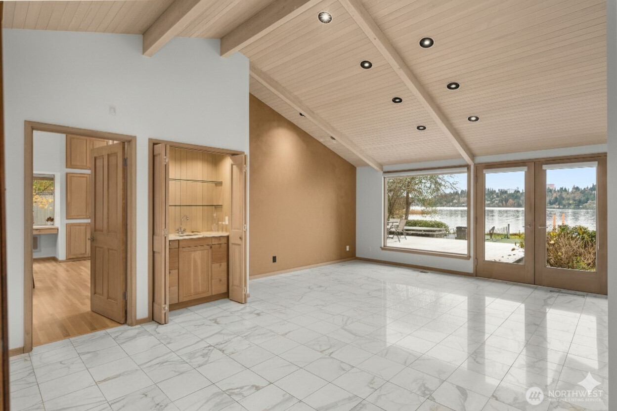 Mercer Island, Washington 98040, United States, 4 Bedrooms Bedrooms, ,3 BathroomsBathrooms,Residential,Active,189884