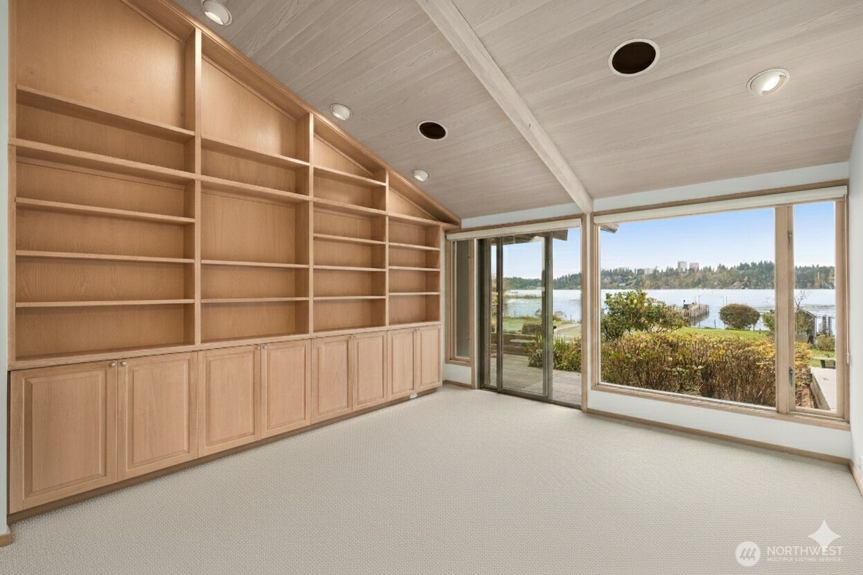 Mercer Island, Washington 98040, United States, 4 Bedrooms Bedrooms, ,3 BathroomsBathrooms,Residential,Active,189884