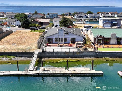 Photo of 3705 Steelhead Drive, Greenbank, WA 98253 (MLS # 2573167)