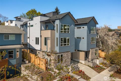 Photo of 1625 B 21st Avenue, Seattle, WA 98122 (MLS # 2515391)