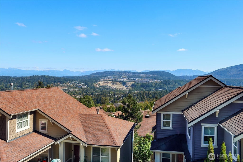 Photo of 581 Mountain View Lane NW, Issaquah, WA 98027 (MLS # 2577829)