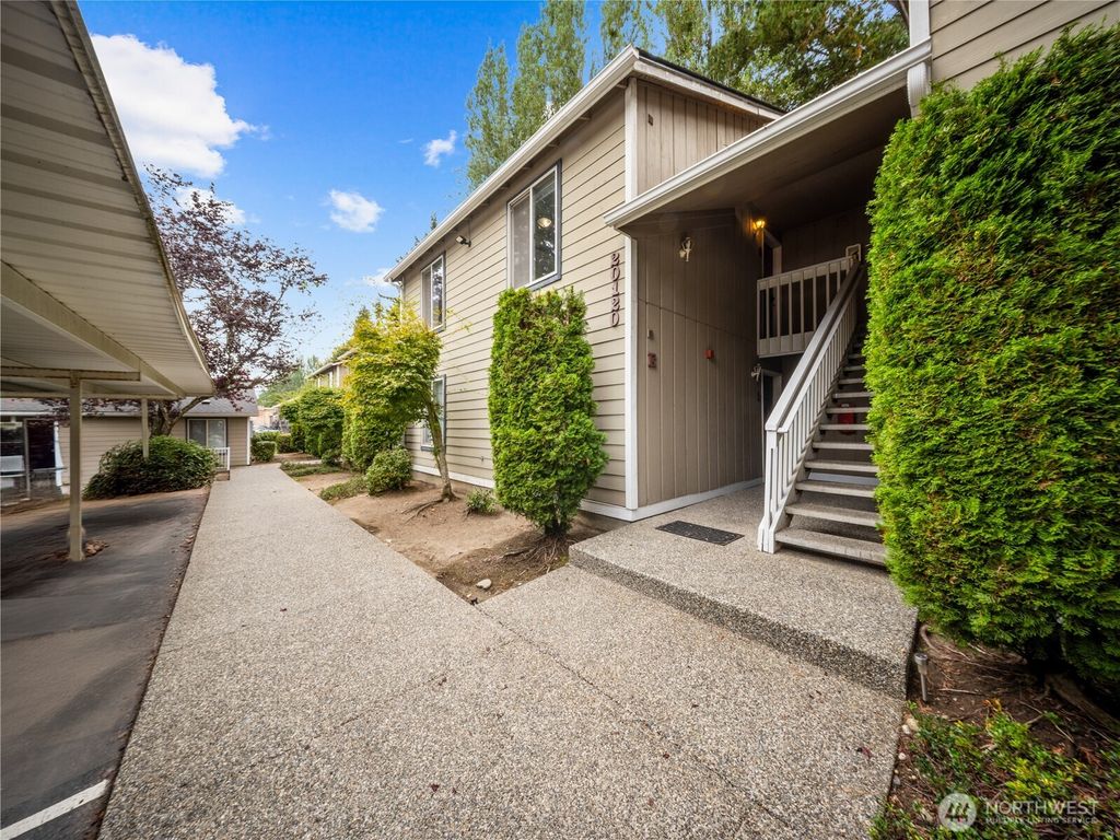 Photo of 20120 66th Place W #E3, Lynnwood, WA 98036 (MLS # 2427218)