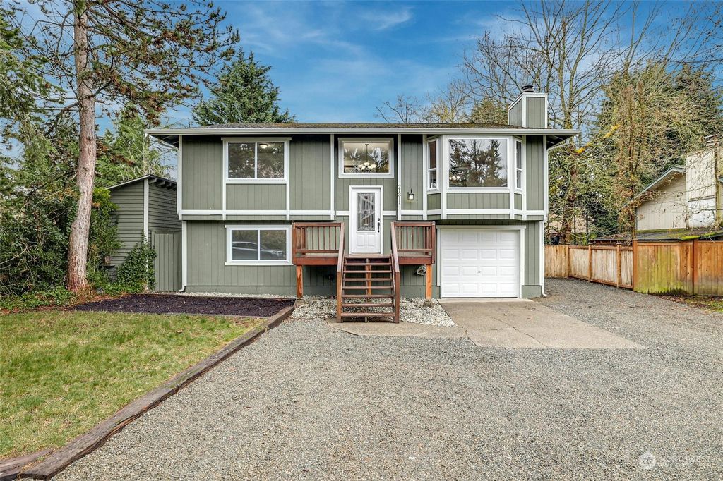 Photo of 21311 SE 270th Street, Maple Valley, WA 98038 (MLS # 2215999)