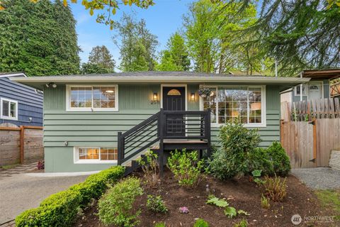 Photo of 2011 NE 97th Street, Seattle, WA 98115 (MLS # 2515047)