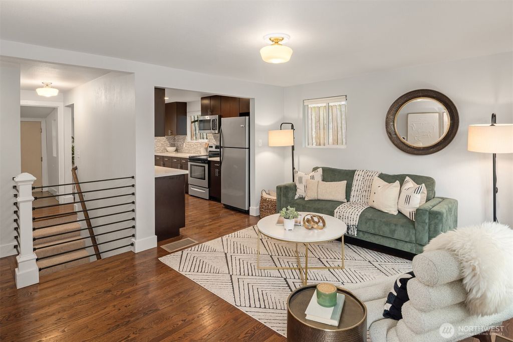 Photo of 2011 NE 97th Street, Seattle, WA 98115 (MLS # 2515047)