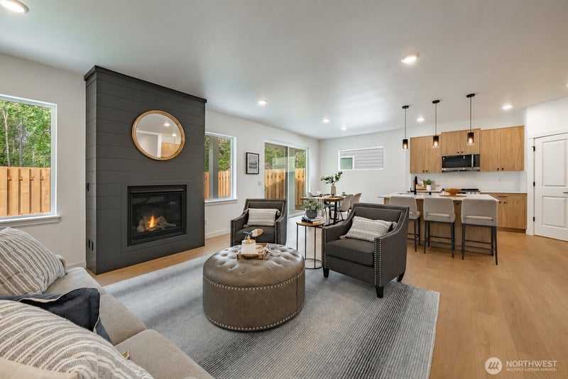 2918 Cedar View Way