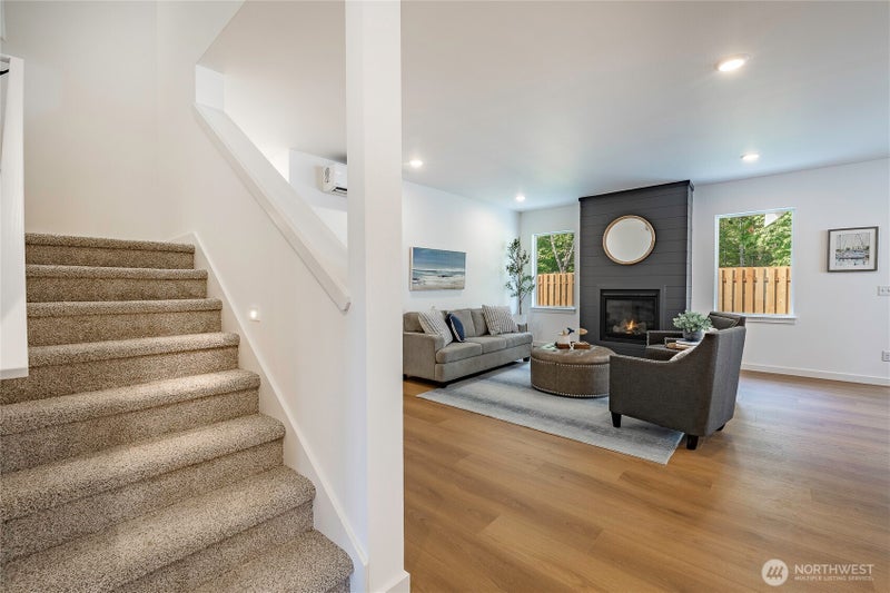 2918 Cedar View Way