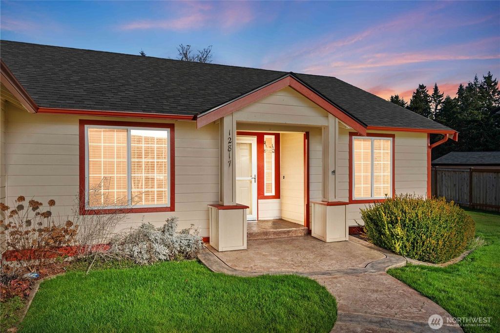 Photo of 12817 225th Street Ct E, Graham, WA 98338 (MLS # 2467415)