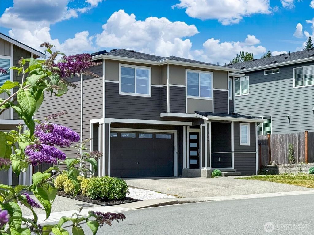 Photo of 2306 115th Drive SE, Lake Stevens, WA 98258 (MLS # 2404947)