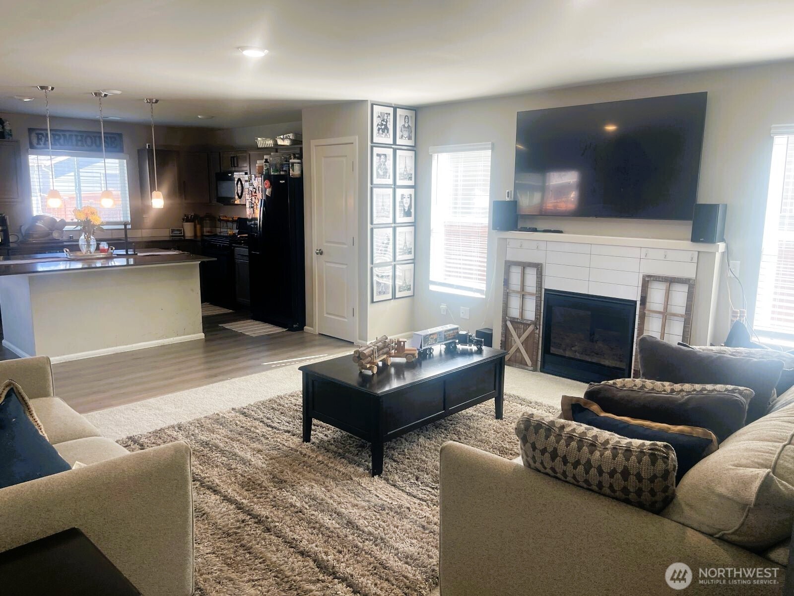 9140 Silverspot Drive SE