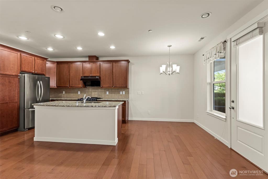 Photo of 1119 NE Hickory Lane, Issaquah, WA 98029 (MLS # 2551205)