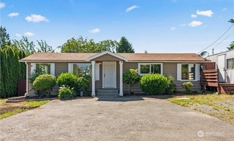 Photo of 20225 108th Avenue SE, Kent, WA 98031 (MLS # 2594423)