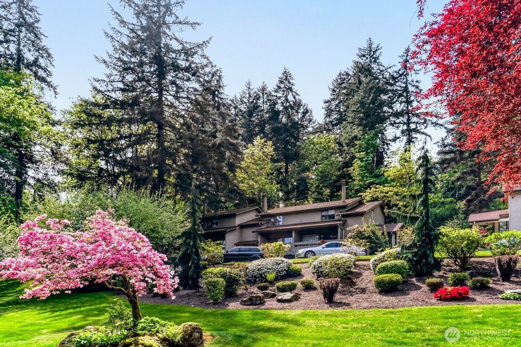 Photo of 1226 Bellefield Park Lane NW #1226, Bellevue, WA 98004 (MLS # 2517077)