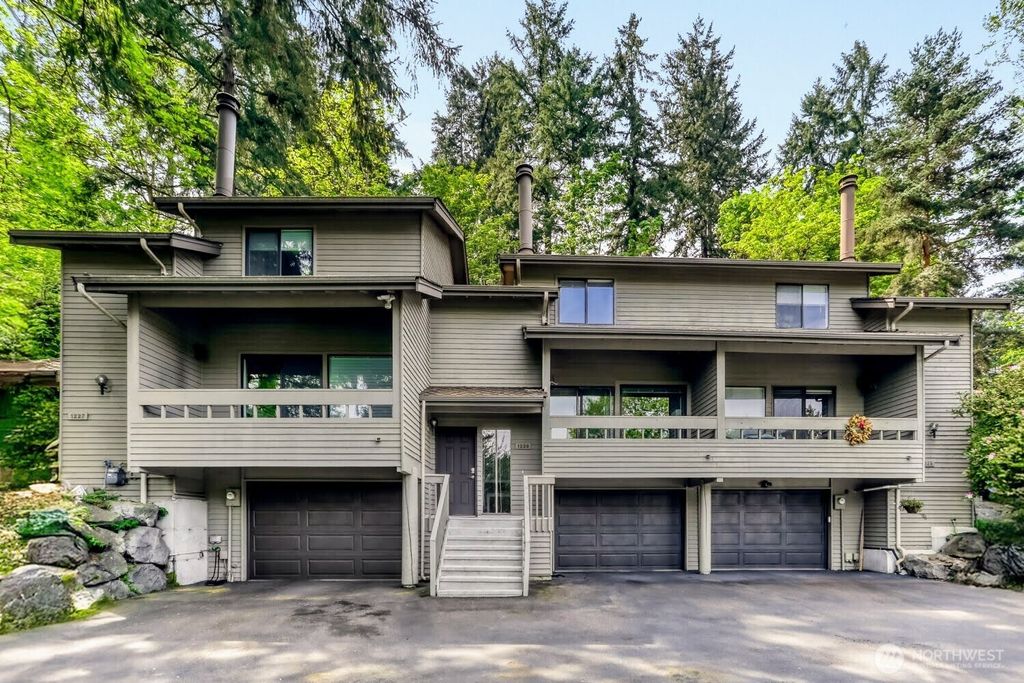 Photo of 1226 Bellefield Park Lane NW #1226, Bellevue, WA 98004 (MLS # 2517077)