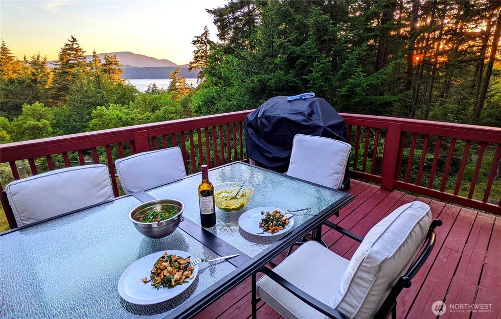 Photo of 227 Bromley Drive, Orcas Island, WA 98245 (MLS # 2540237)
