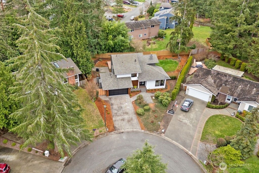 Photo of 16202 SE 175th Place, Renton, WA 98058 (MLS # 2369015)