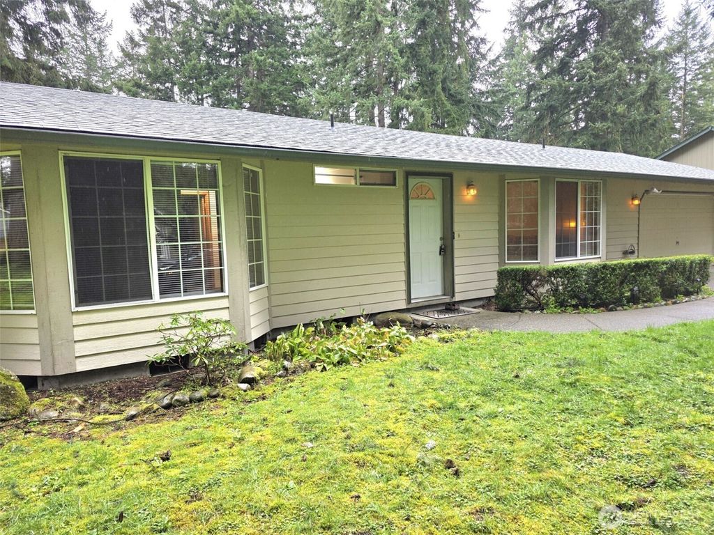 Photo of 17819 Upland Drive SE, Yelm, WA 98597 (MLS # 2494551)