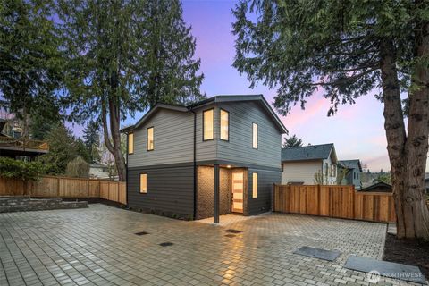 Photo of 11413 NE 91st Street, Kirkland, WA 98033 (MLS # 2488955)