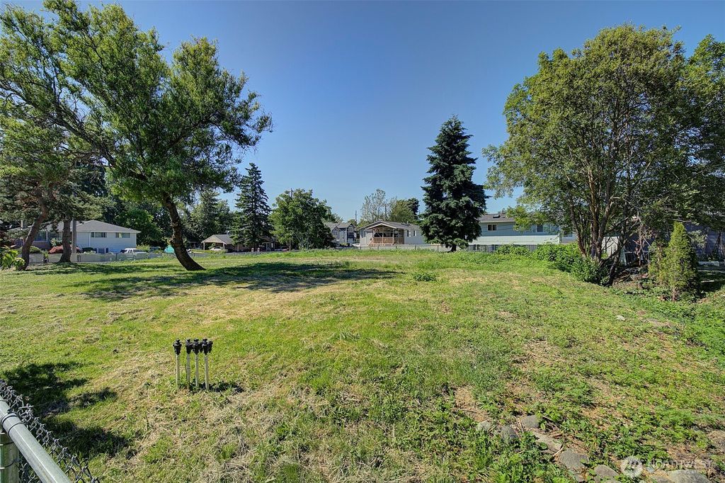 listing image 9368129180367053396