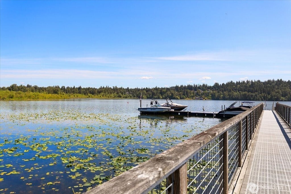 Photo of 4605 170th Place NE, Redmond, WA 98052 (MLS # 2569721)