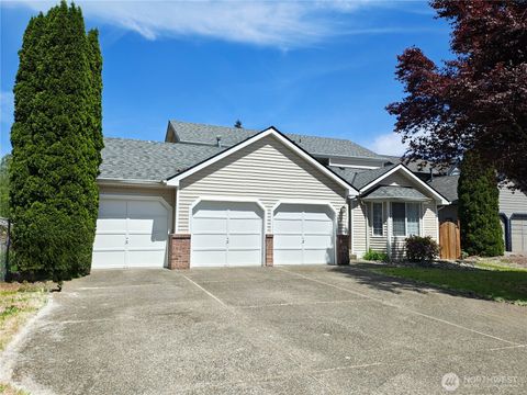 Photo of 18221 SE 260th Place, Covington, WA 98042 (MLS # 2530807)