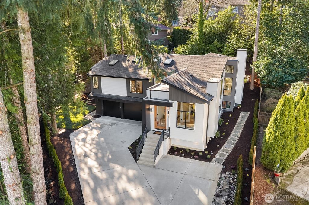 Photo of 2109 129th Avenue SE, Bellevue, WA 98005 (MLS # 2494359)