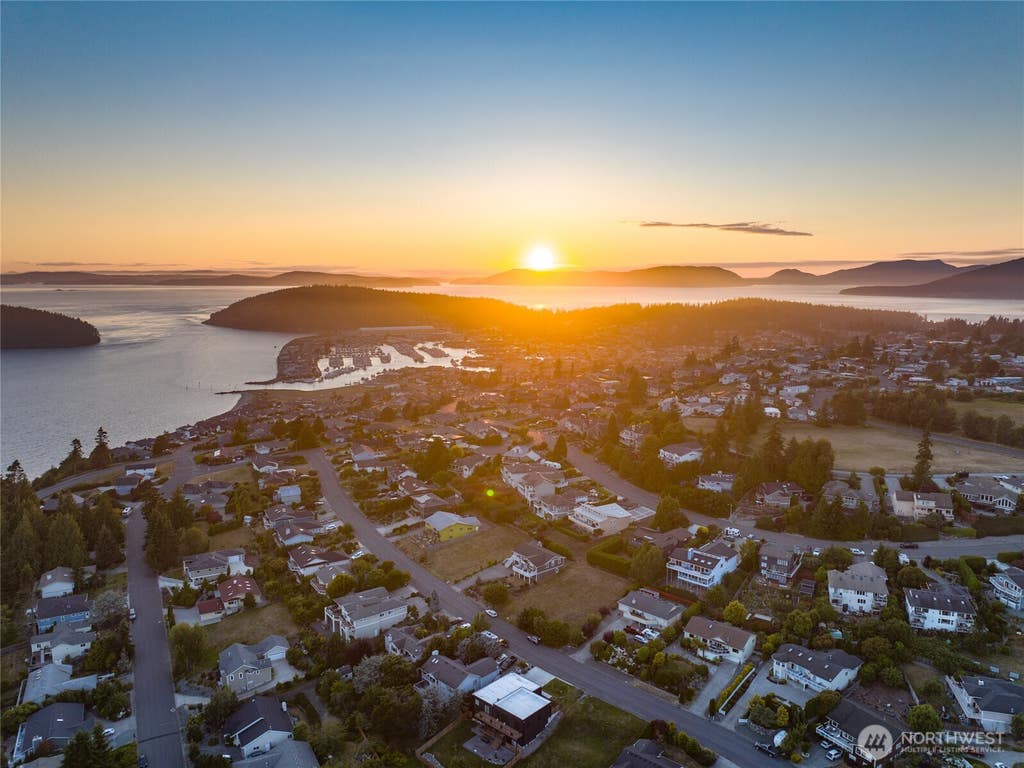 Photo of 4512 Queen Ann Way, Anacortes, WA 98221 (MLS # 2556165)