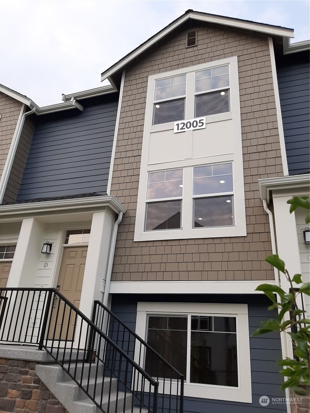 Photo of 12005 NE 193rd Lane #D, Bothell, WA 98011 (MLS # 2195697)