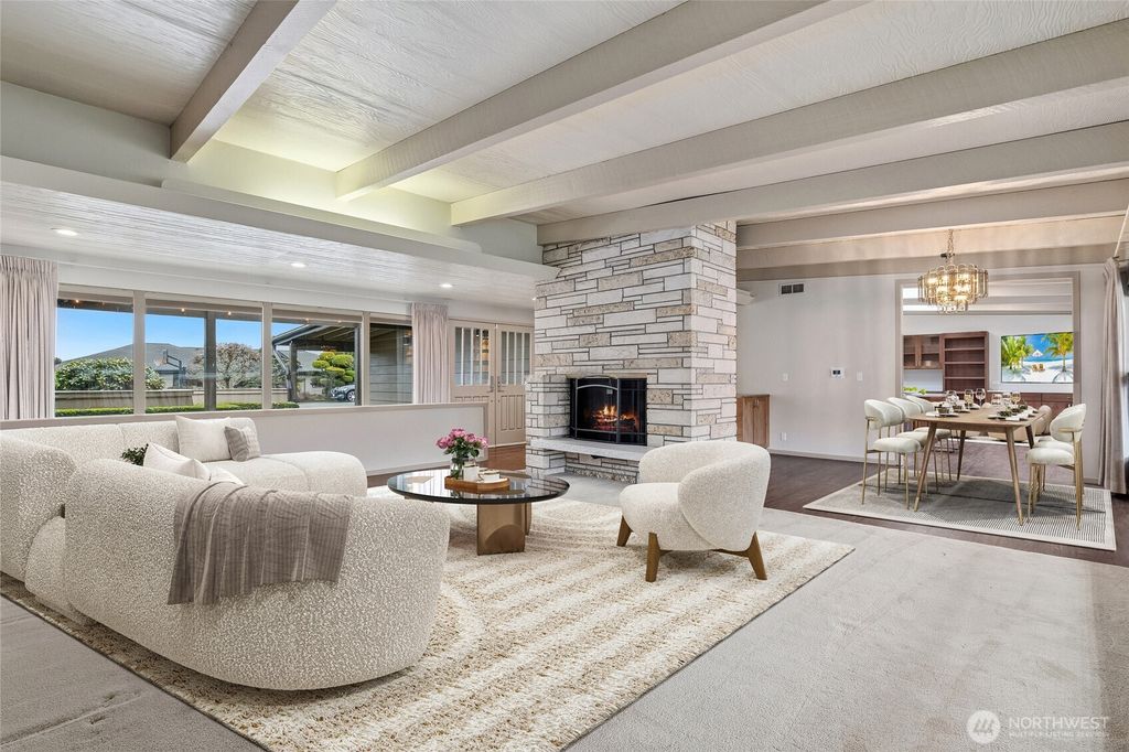 Photo of 4123 94th Avenue SE, Mercer Island, WA 98040 (MLS # 2478314)