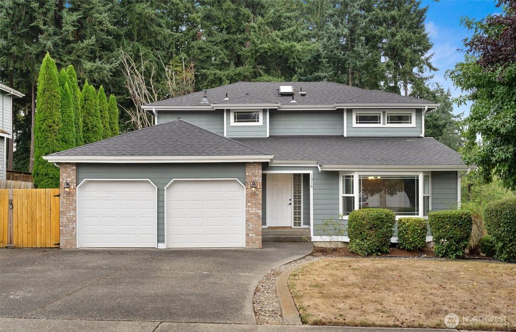 Photo of 1916 S 379th St St, Federal Way, WA 98003 (MLS # 2434742)