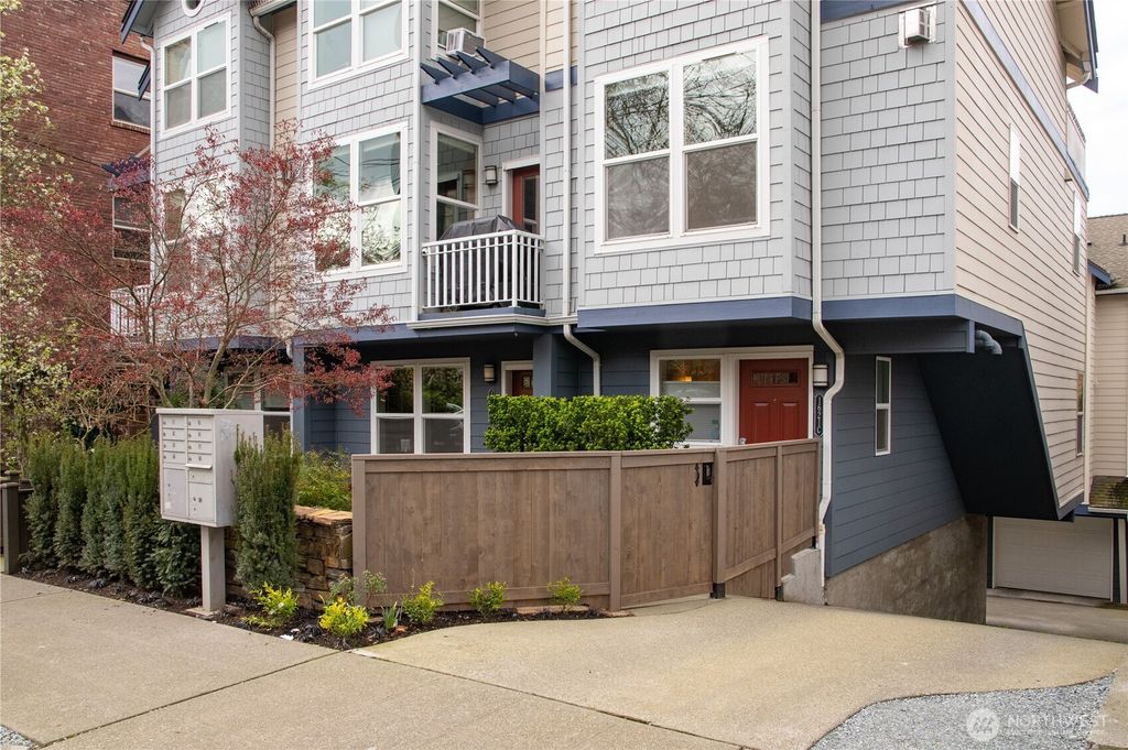 Photo of 1621 15th Avenue #C, Seattle, WA 98122 (MLS # 2357486)